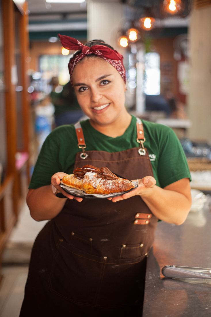 Cañón relleno con nutella, recién hecho